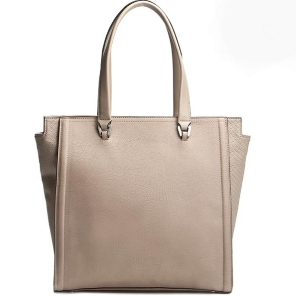Authentic Calvin Klein bag - FIXED PRICE - Picture 16 of 16